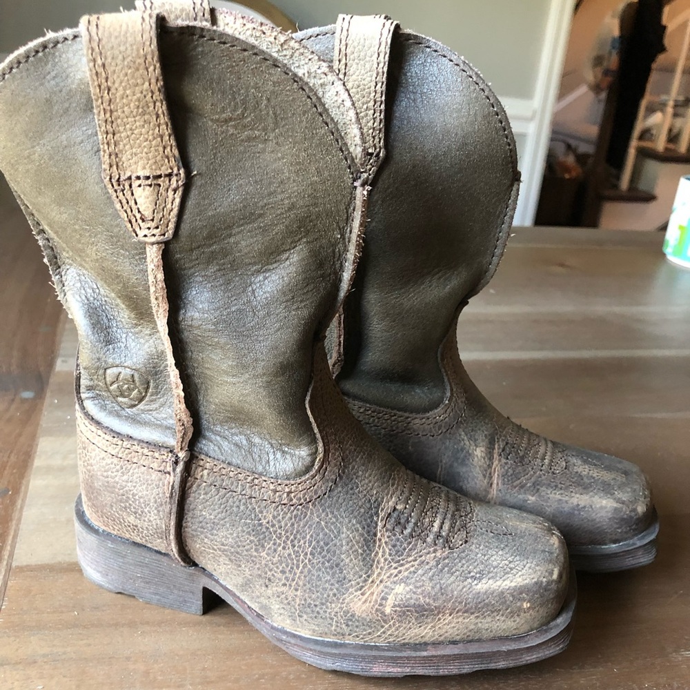 Boys Ariat Boots